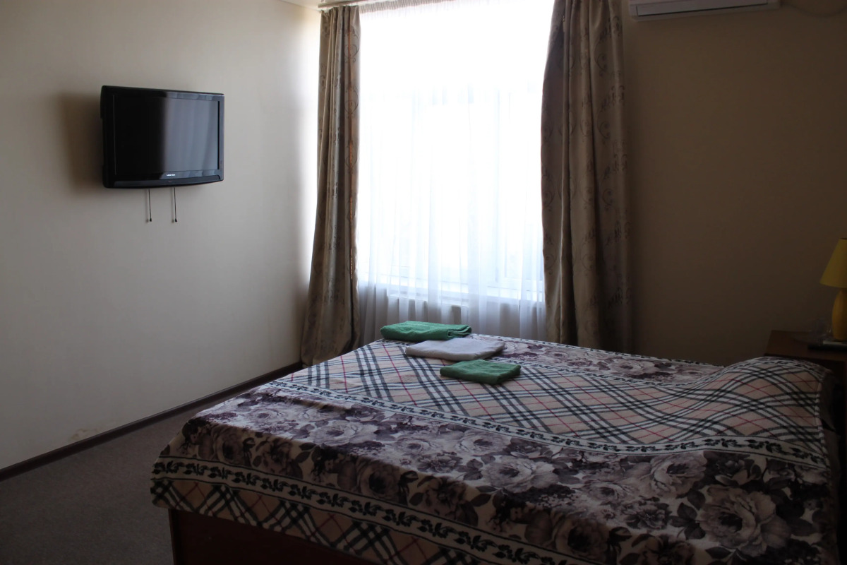 Отель Ягуар