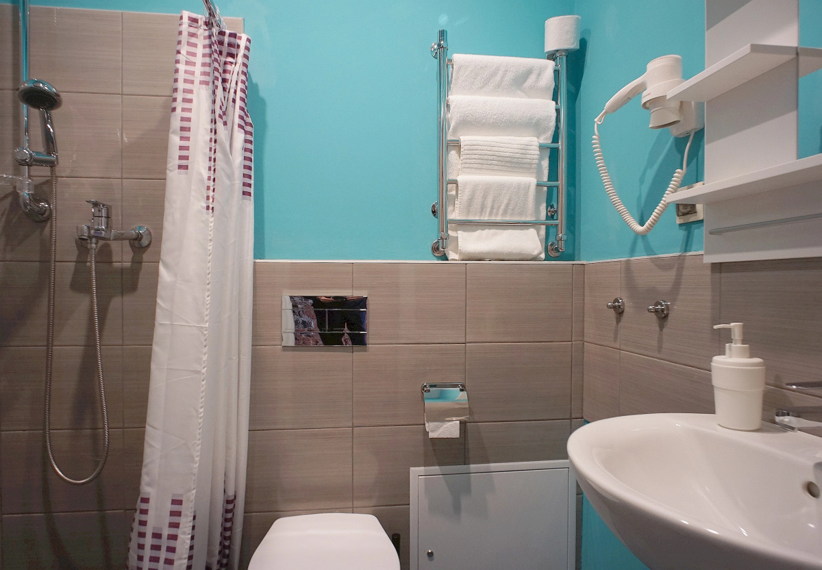 Меблированные комнаты на Столярном