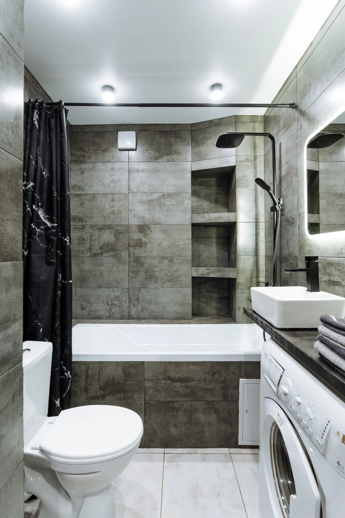 Квартира Уютная студия с дизайнерским ремонтом