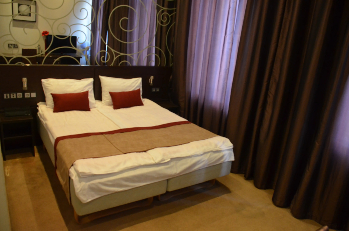 Отель Летучая мышь