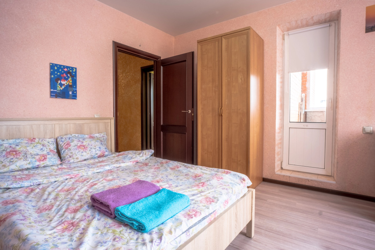 Квартира большая двухкомнатная в отличном районе