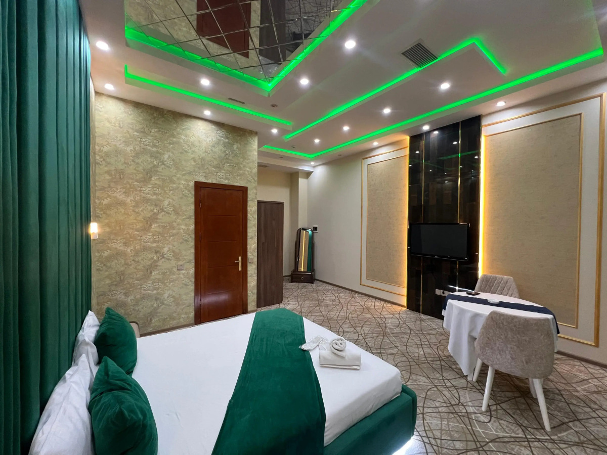 Отель Royal Mansion