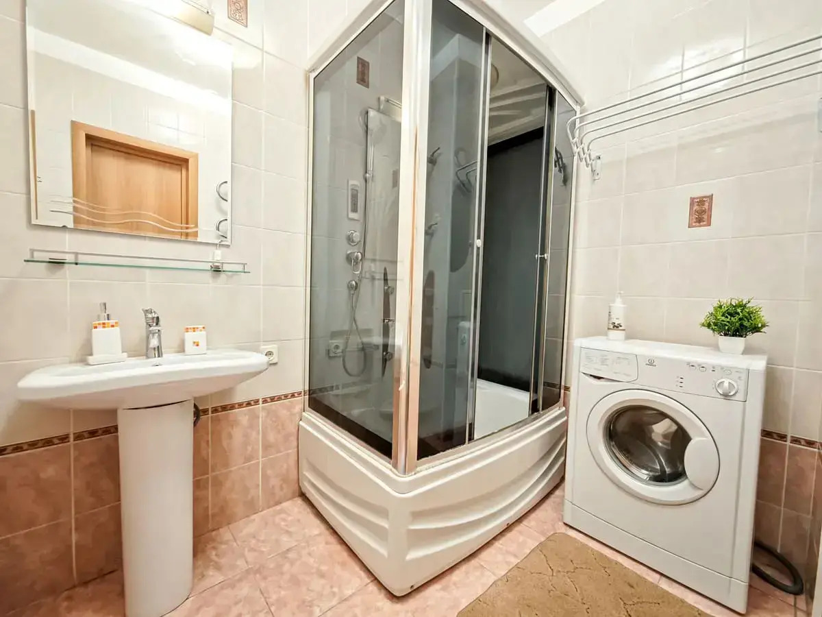 Квартира 2к квартира на Семьи Шамшиных 18