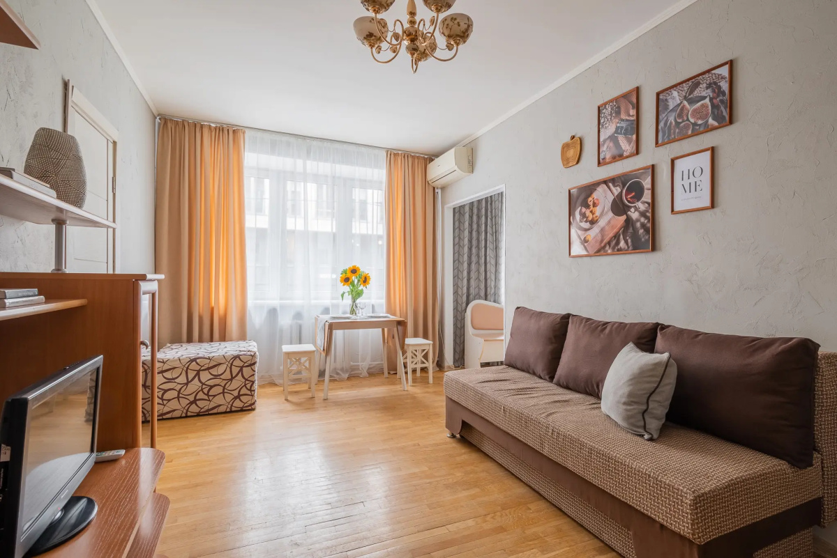 Апартаменты Кварт-Отель, Гашека, 11