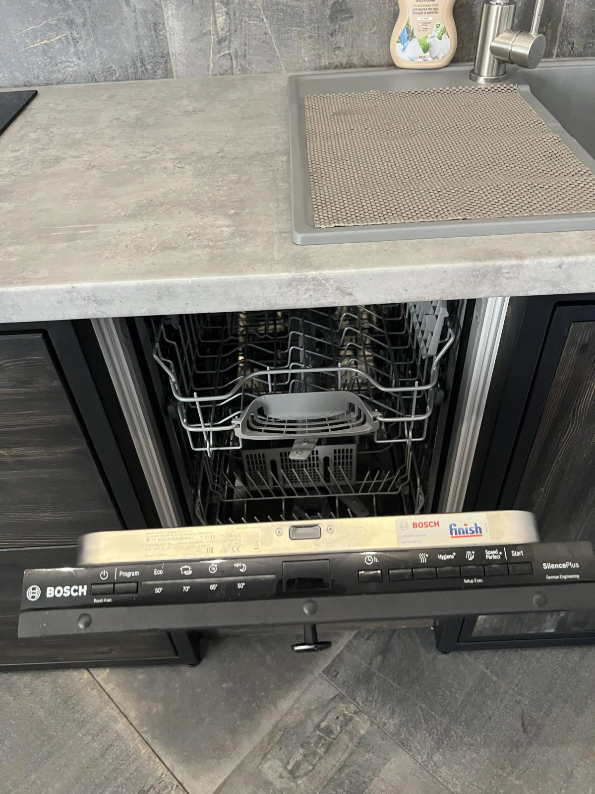 Апартаменты в центре  Волгограда LOFT с видом на Волгу