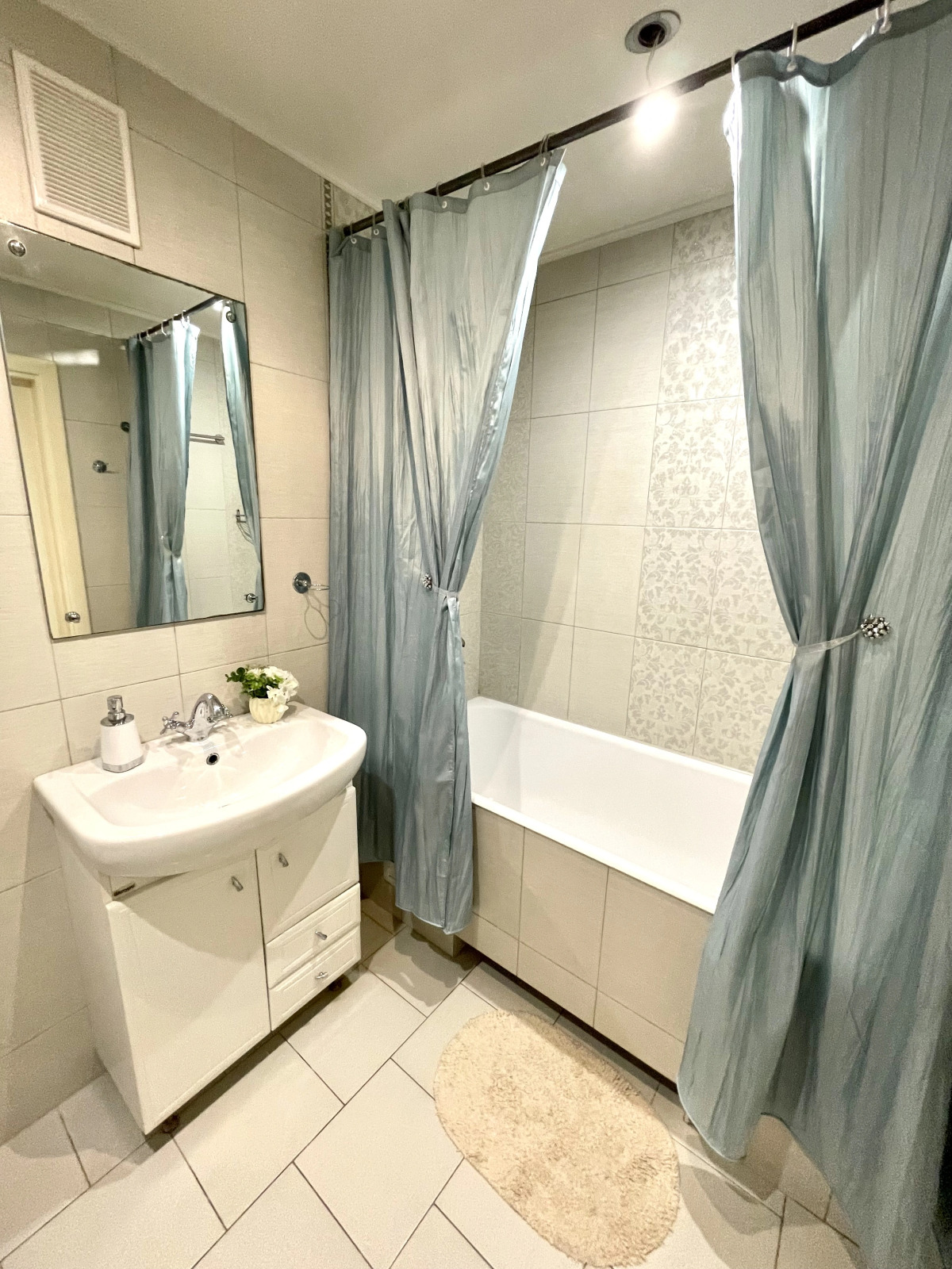 Апартаменты КВАРТ отель на Фирсова