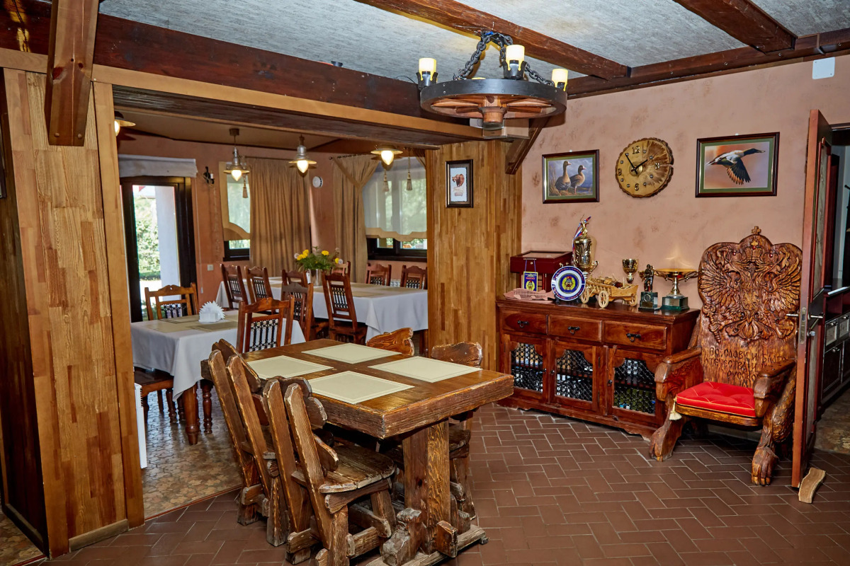 Отель Ловчий Плюс