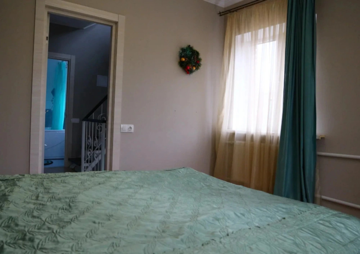 Частный Дом на Чехова 48