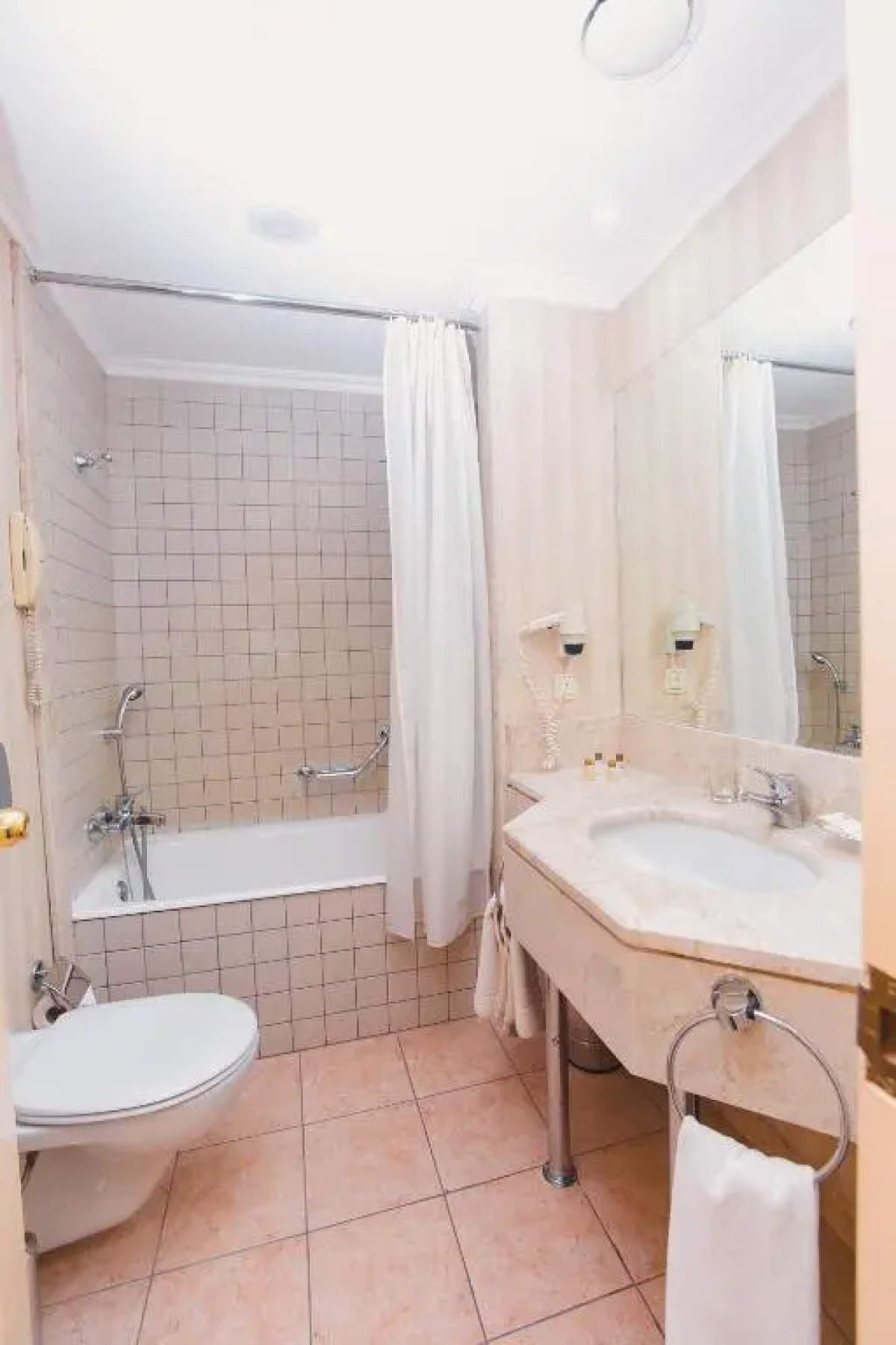 Гостиница Акку