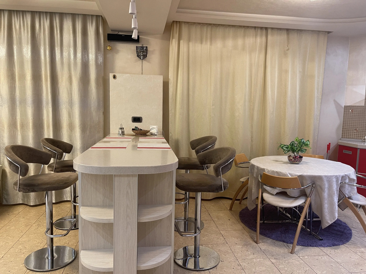 Квартира 3-х комнатная в шаге от центра