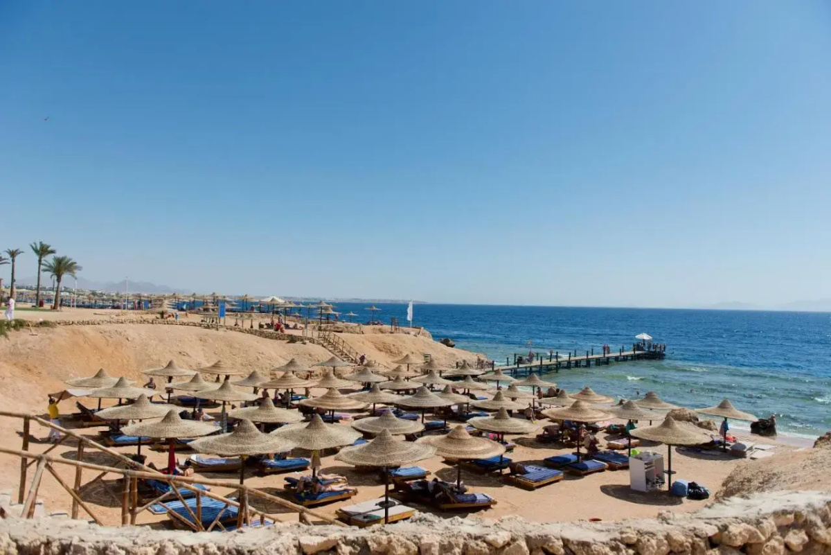 Amphoras Beach