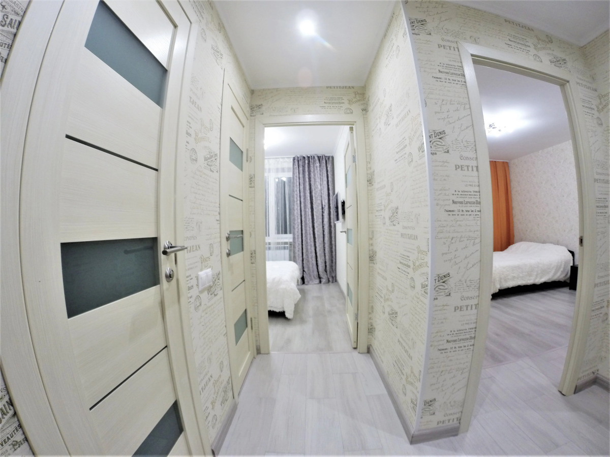 Апартаменты на Кустанайской 11/1