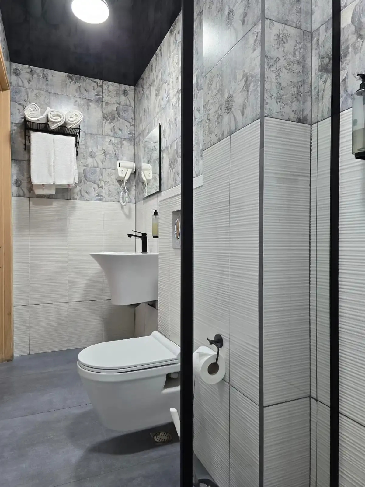 Отель Nutsa in old Tbilisi