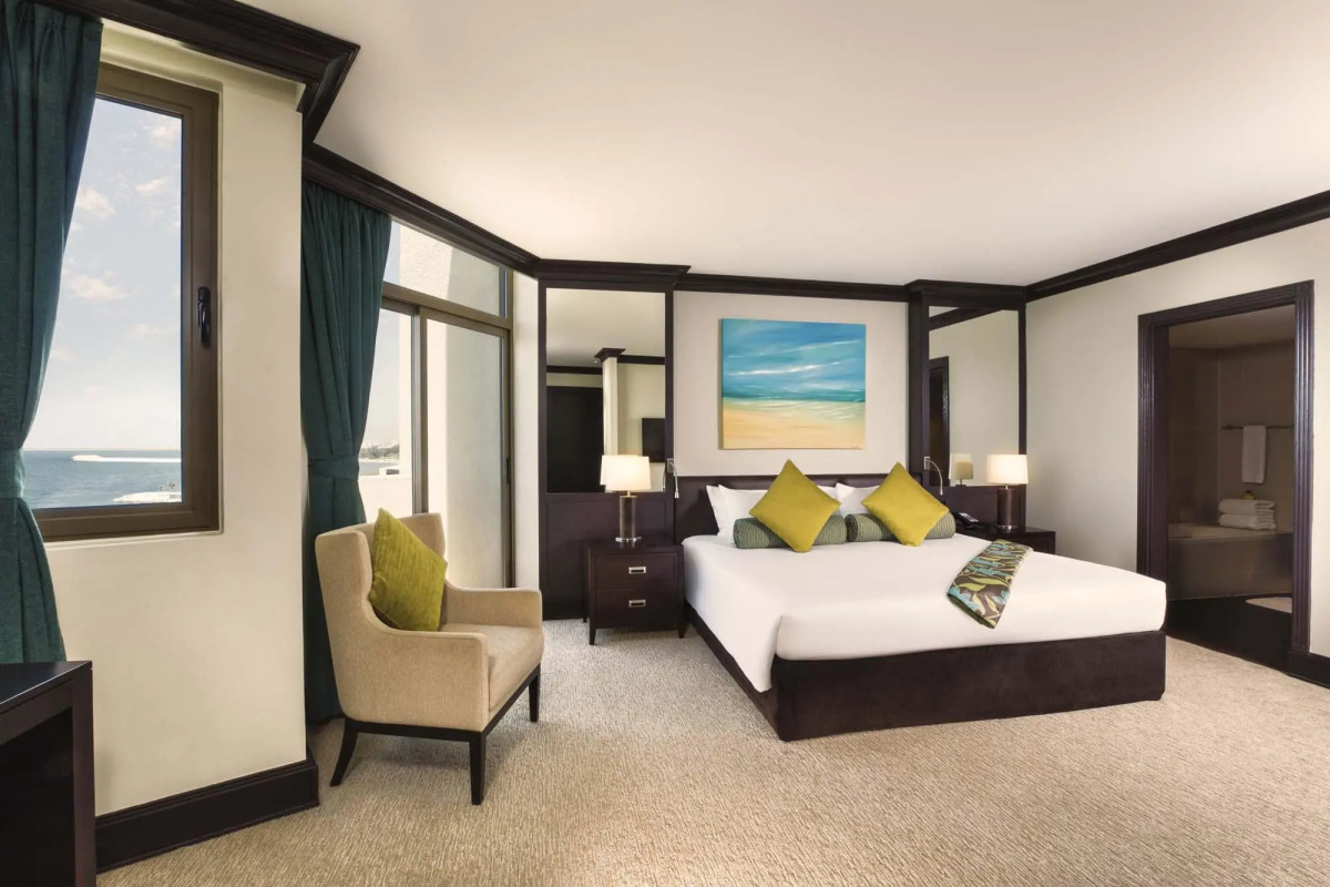 Курортный отель JA The Resort - JA Beach hotel