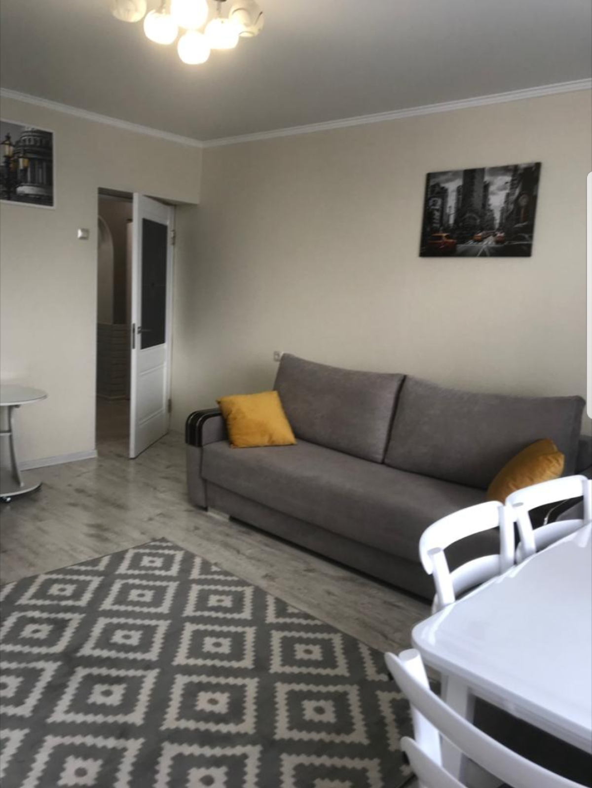 Квартира Черняховского 10