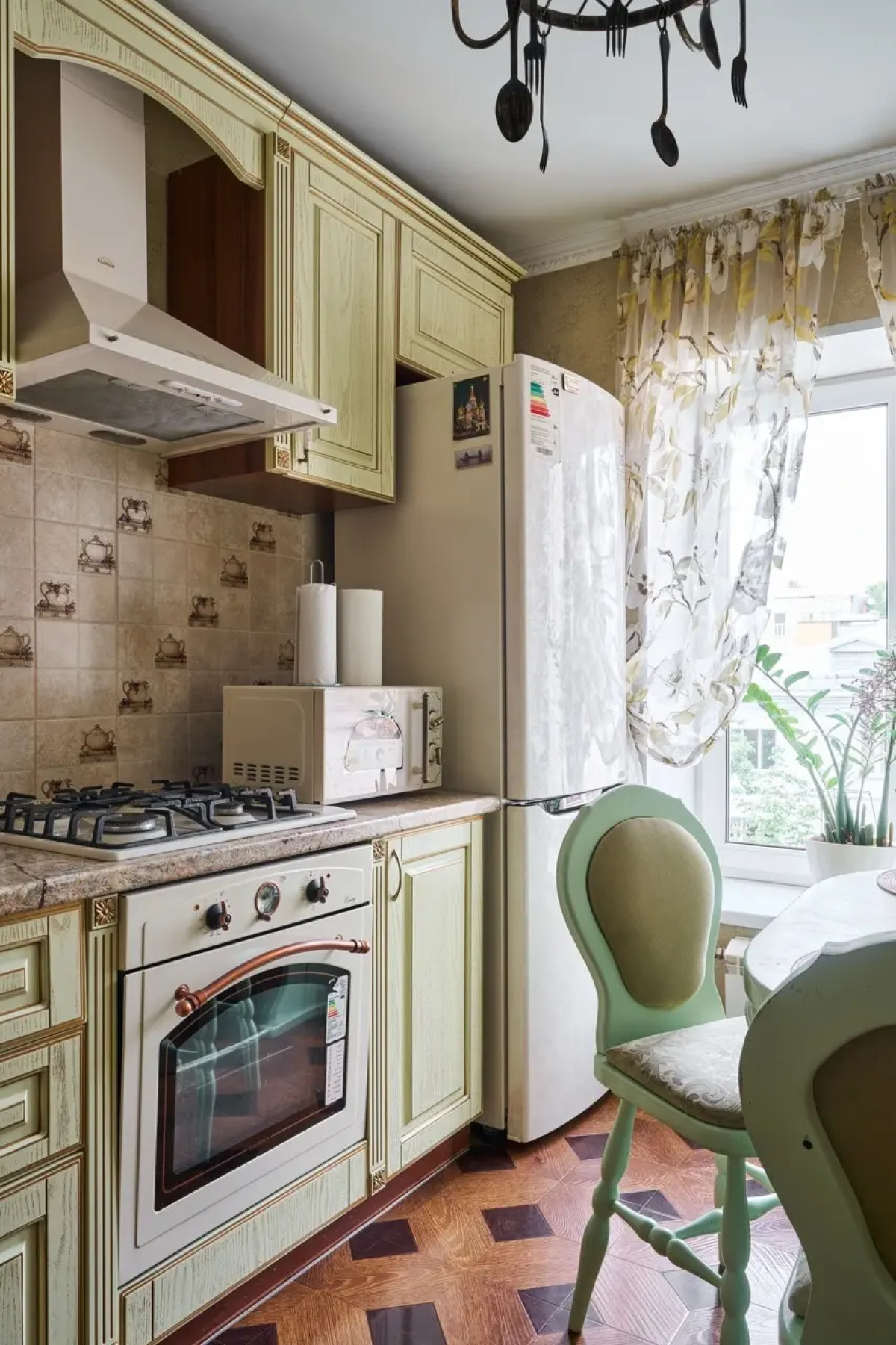 Apartamentyi Na Gazetnom Pereulke 1/12