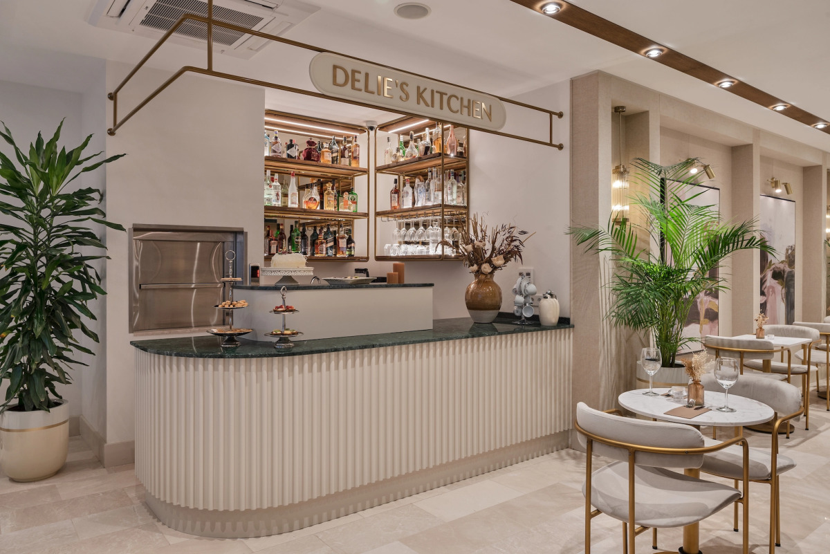 Отель Delita City