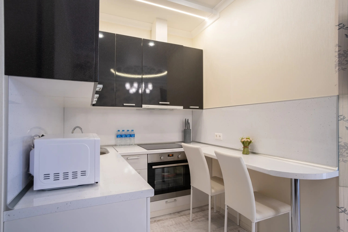 Апартаменты Red Apartments Арт Лайт Сити Апартамент Рафаэль