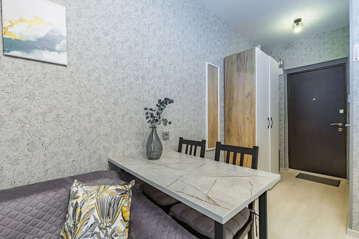 Квартира Стрелка Бурнаковская 55