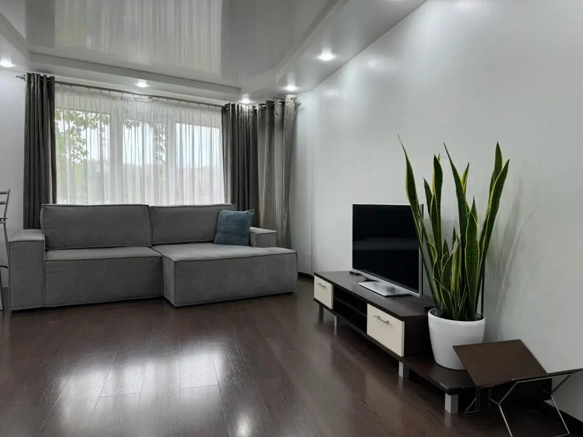 Апартаменты VLadhome24 Океанский проспект 100