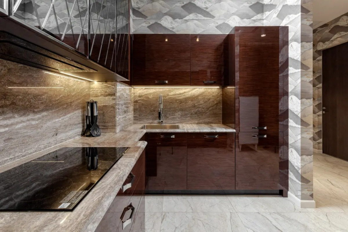 Трехкомнатный апартамент на 40 этаже