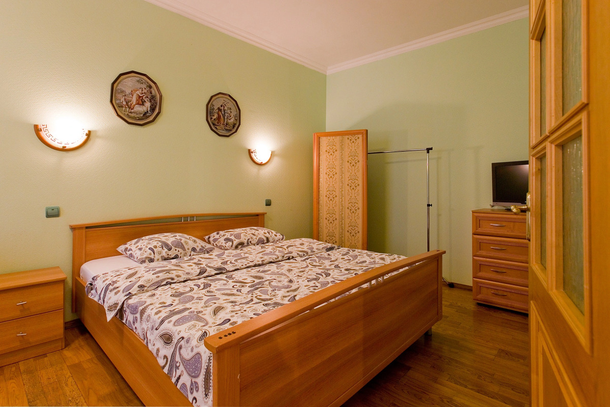 Апартаменты на Марата 22