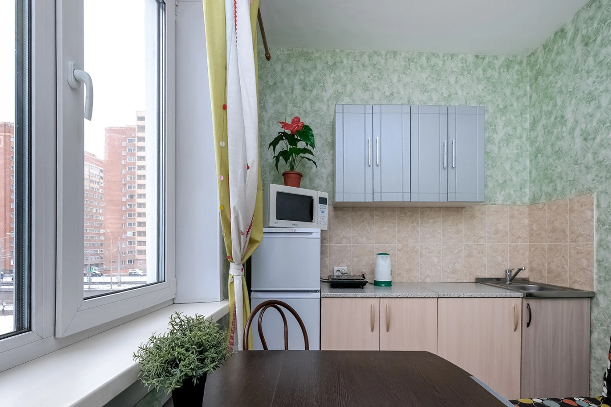 Апартаменты рядом с СК Заря Титова 238