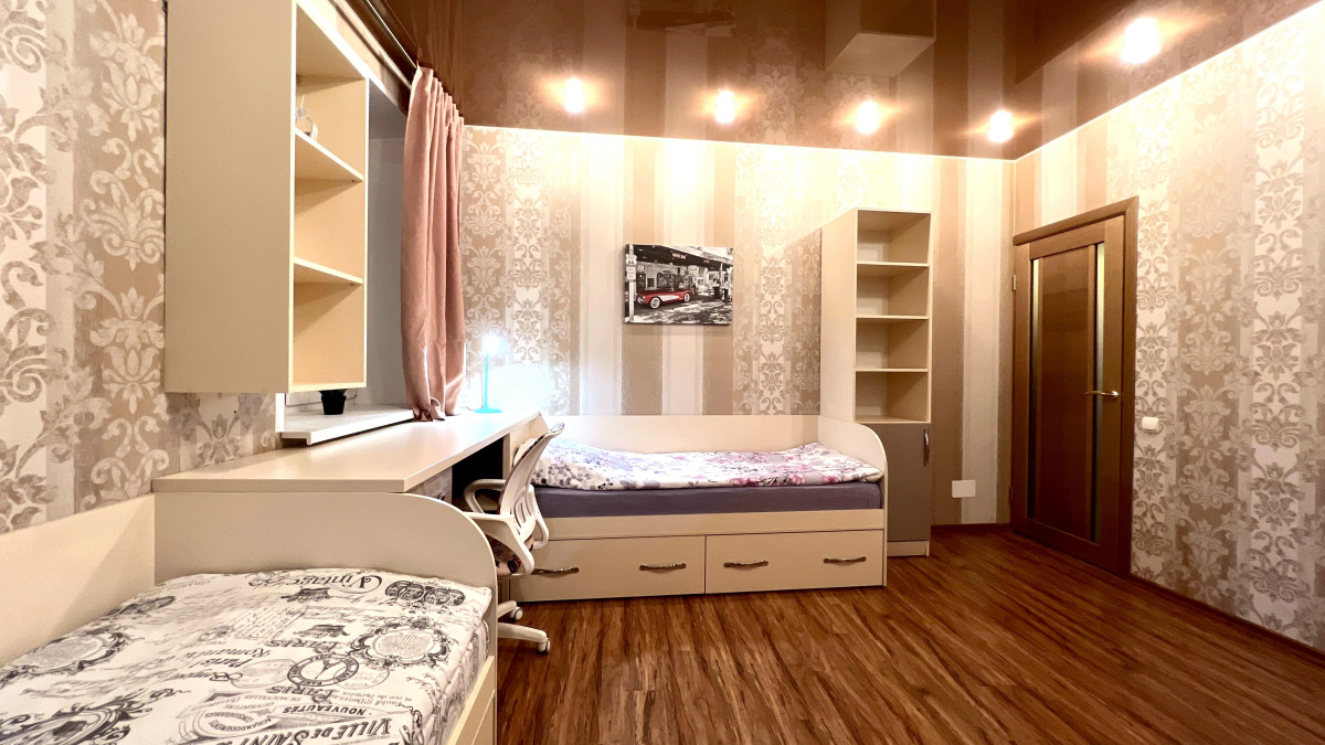 Квартира 3-комнатная Видовая Yarapartments на Набережной