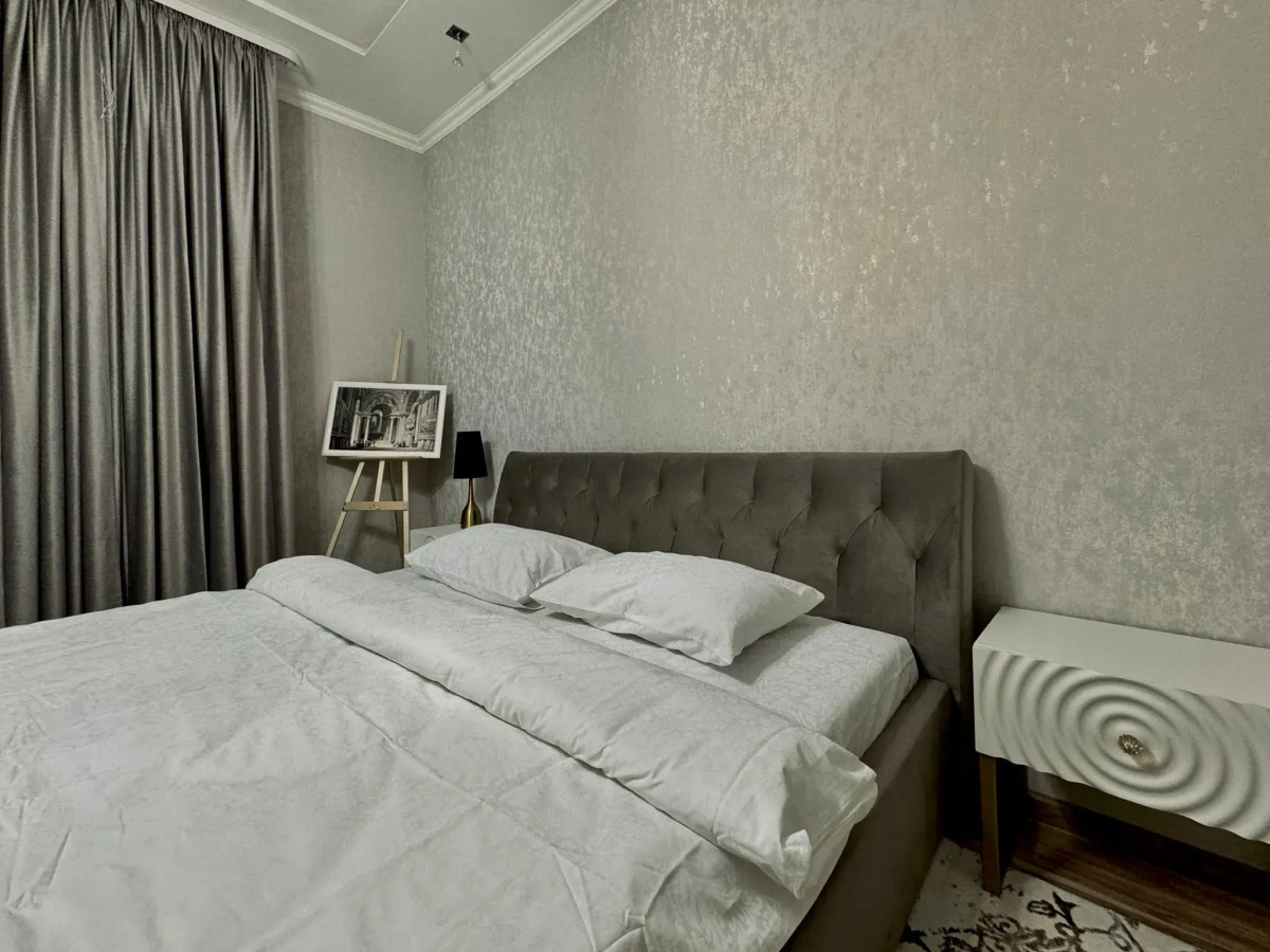 Апартаменты Белая Трехкомнатная Квартира у Вокзала