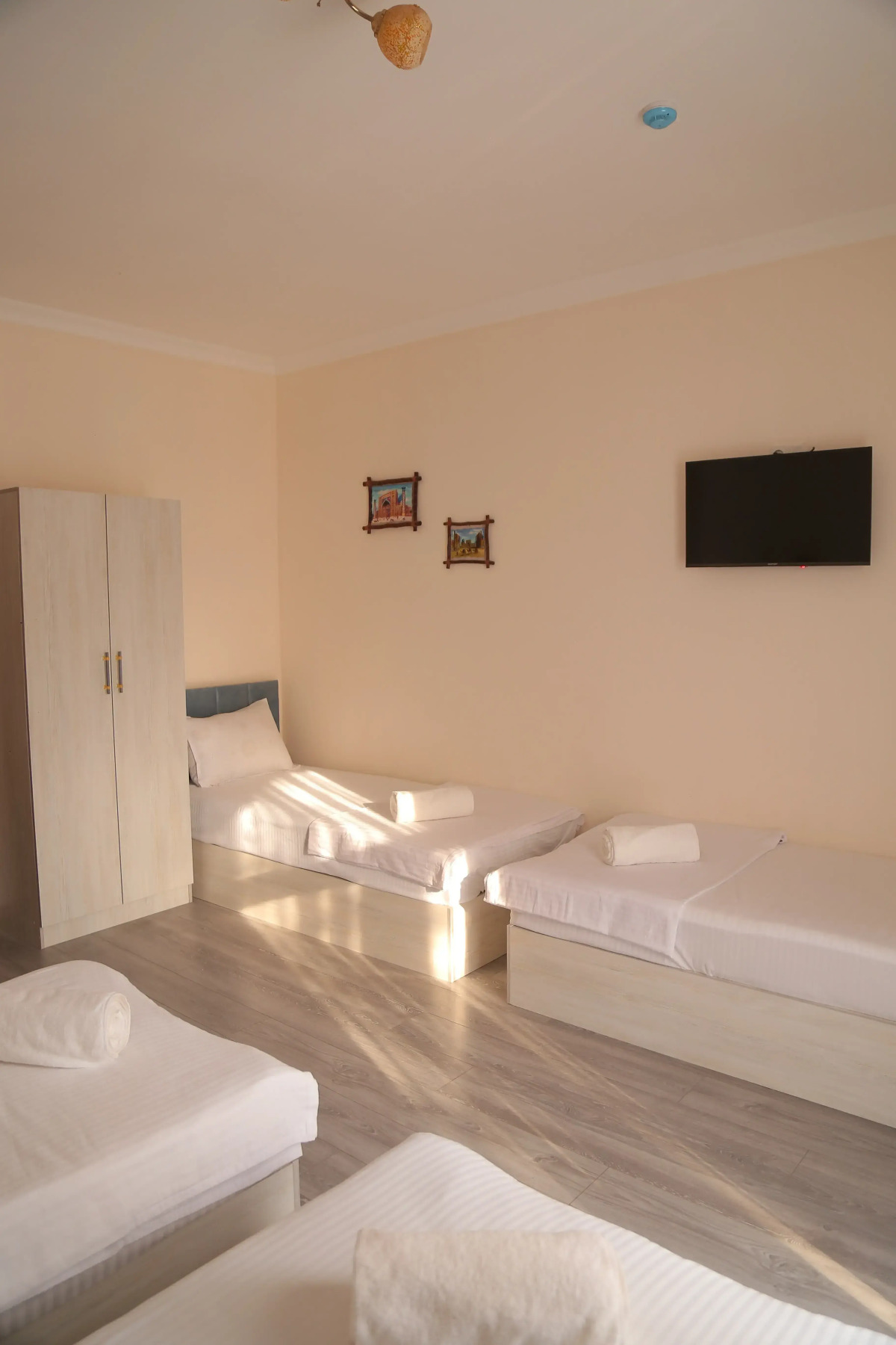 Отель Ideal Best Tour