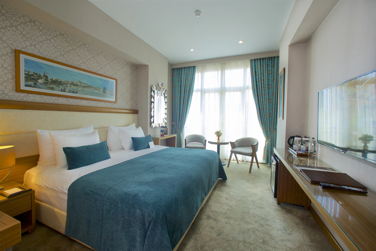 Momento Golden Horn Hotel