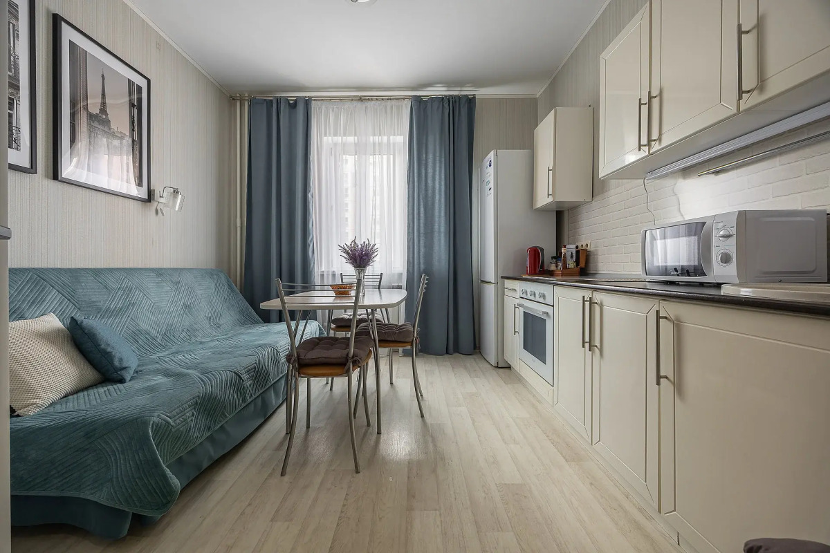 Апартаменты с двумя спальнями, в центре города, у канатной дороги