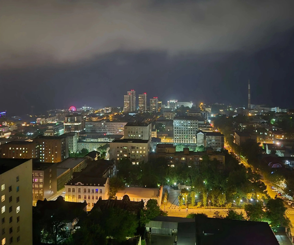 Апартаменты на улице Прапорщика Комарова 34-97Б