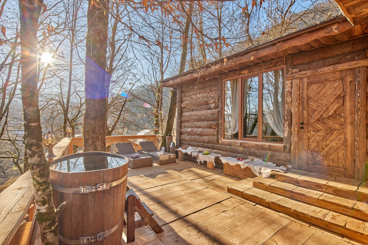 HILLS1200. Резиденция. Глэмпинг. Бани.