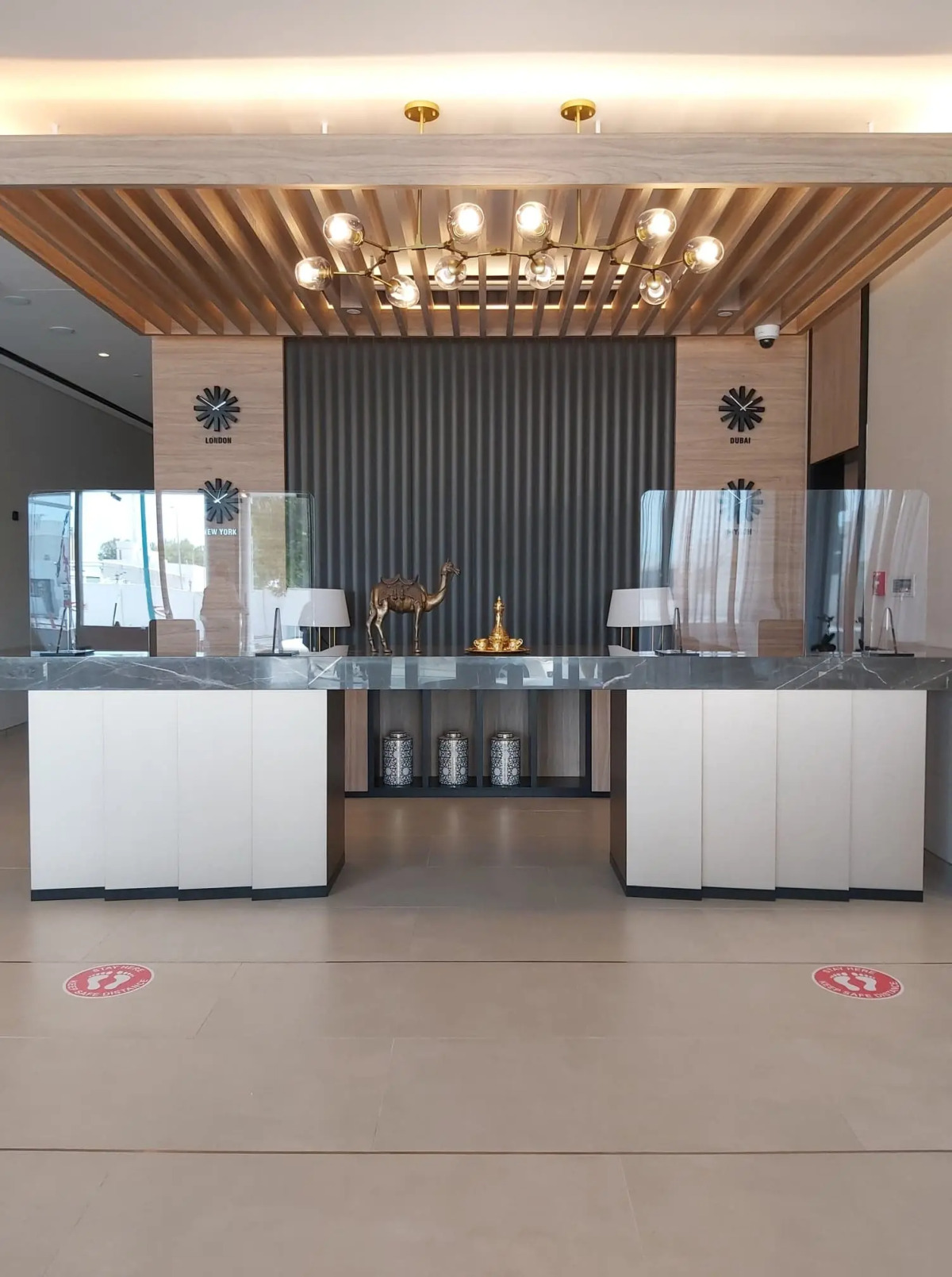 Отель Beach Walk