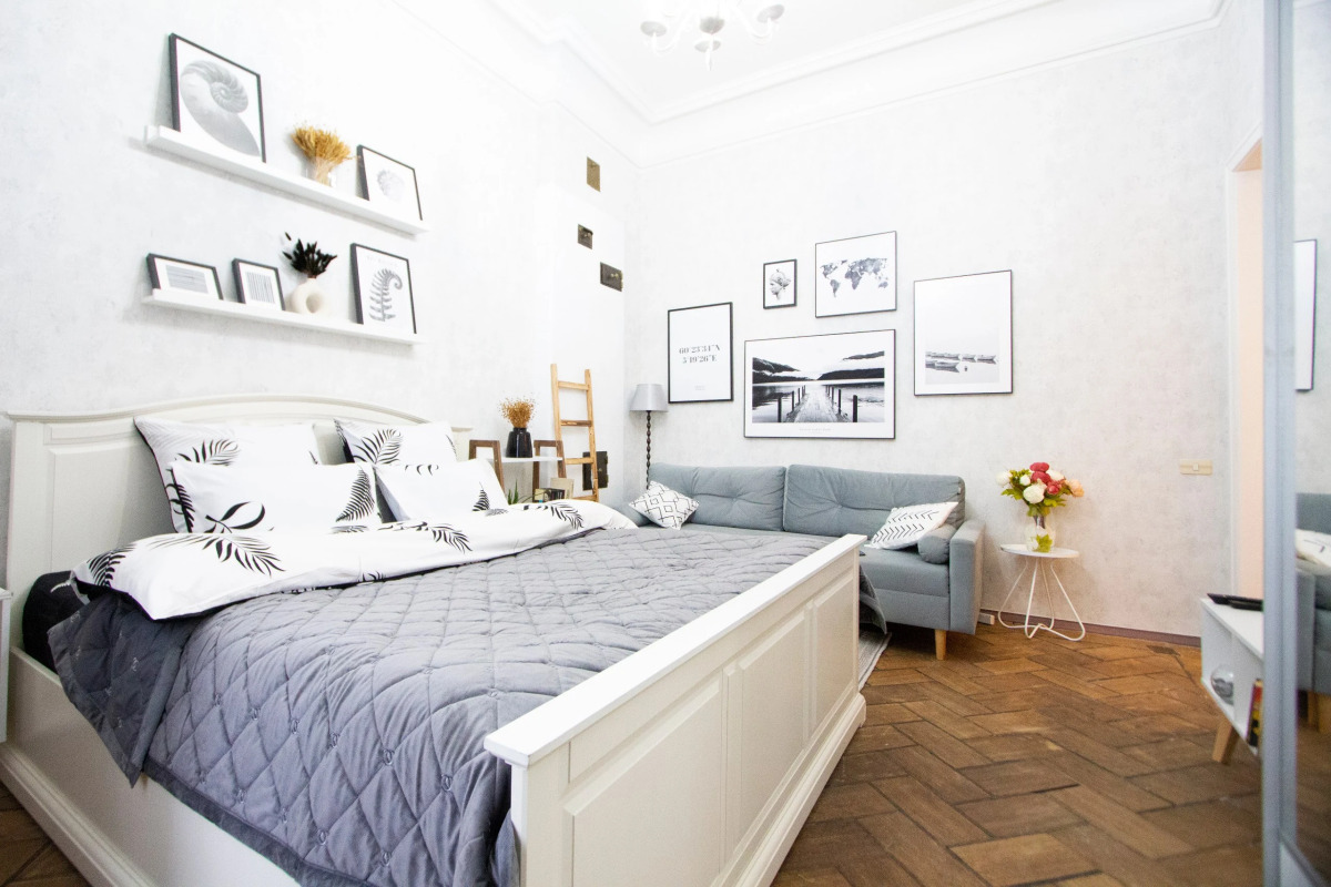 Двухкомнатная квартира возле Кремля