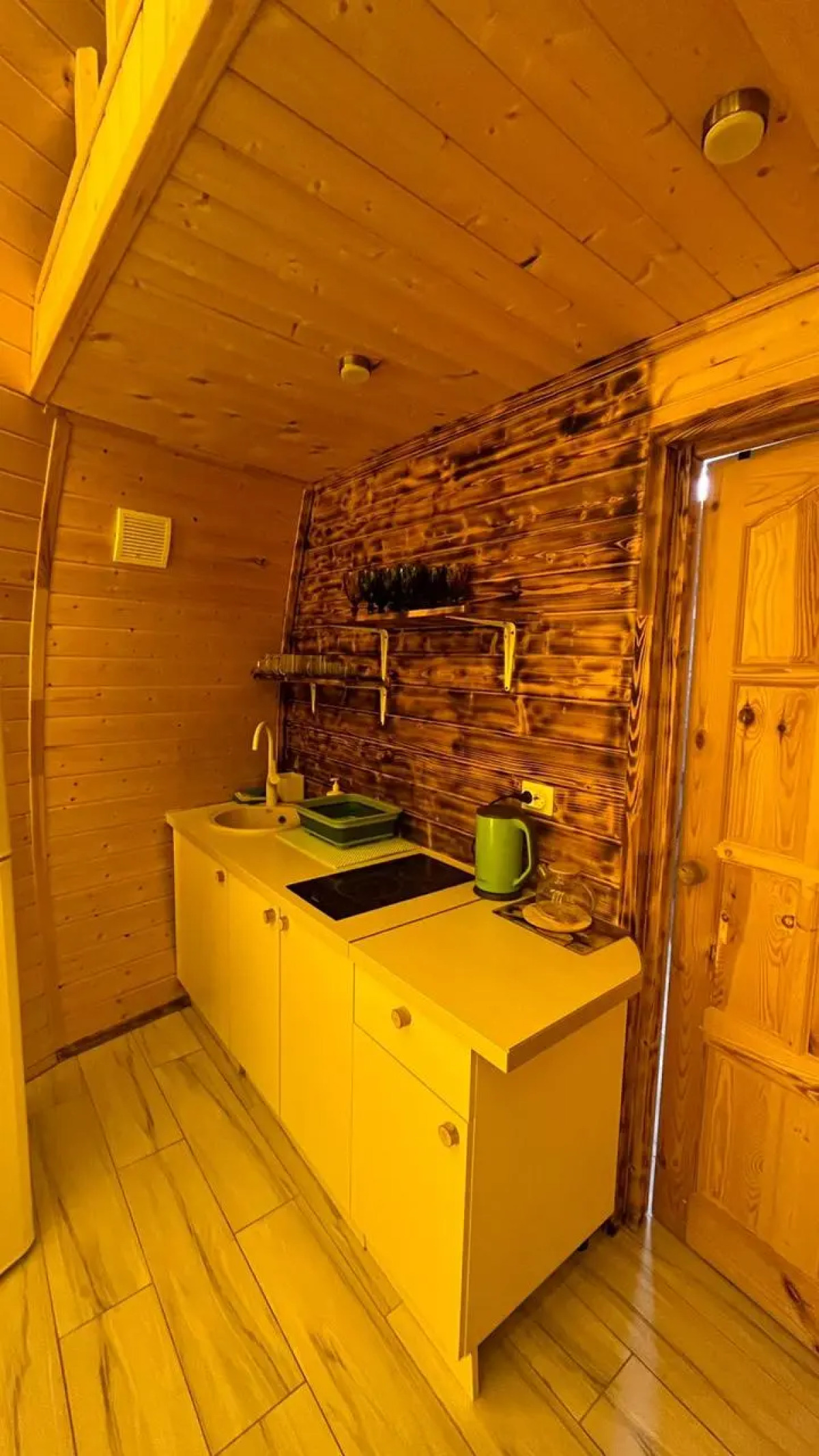 Гостевой дом Рай в шалаше в Коробицыно