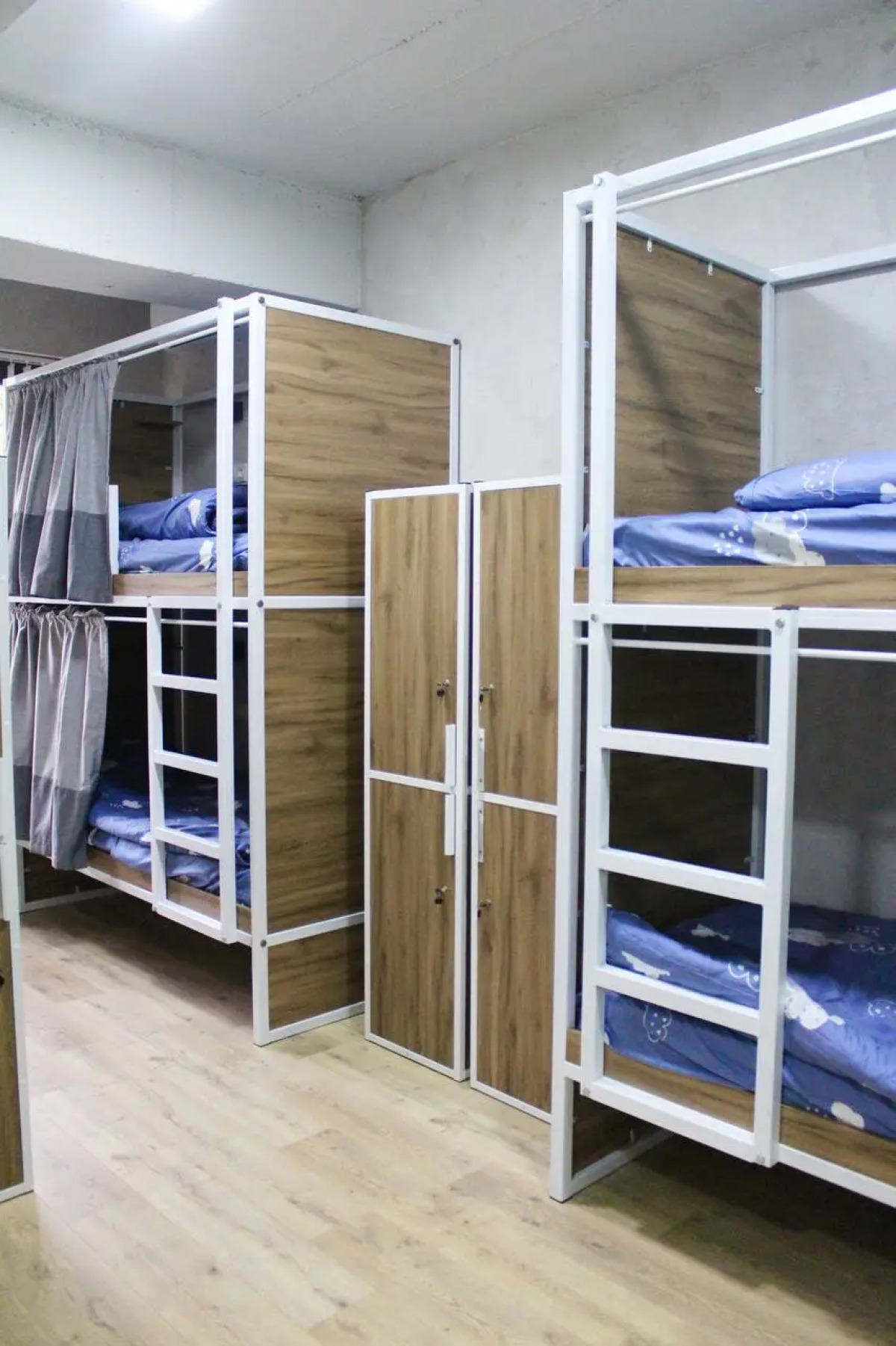 Хостел izzzi hostel Bishkek