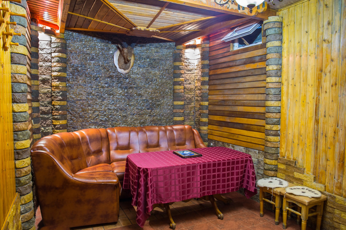 Гостиница Кристалл