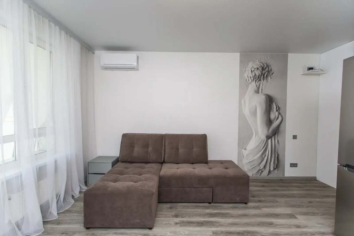 Квартира-студия уютная в новом доме