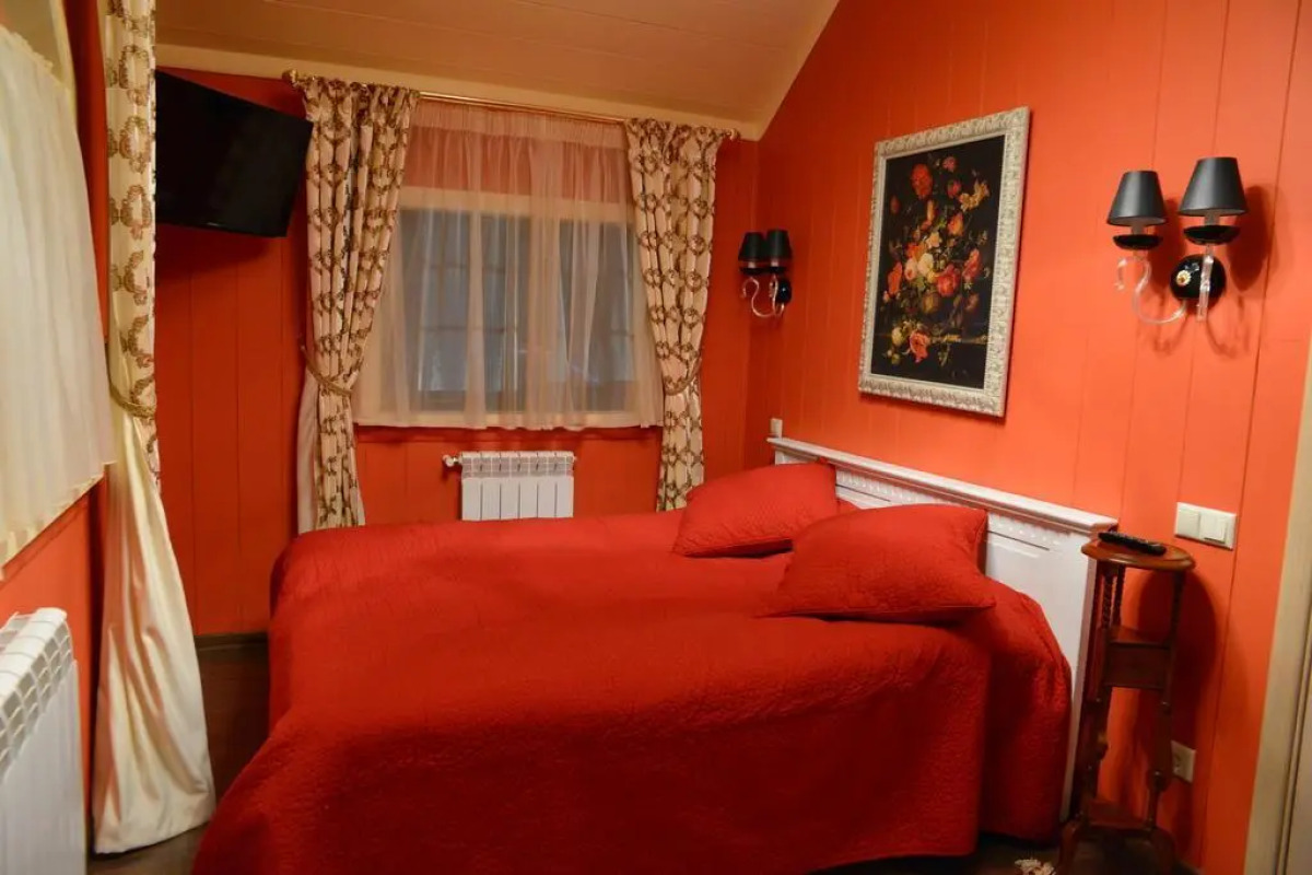 Отель Птичь