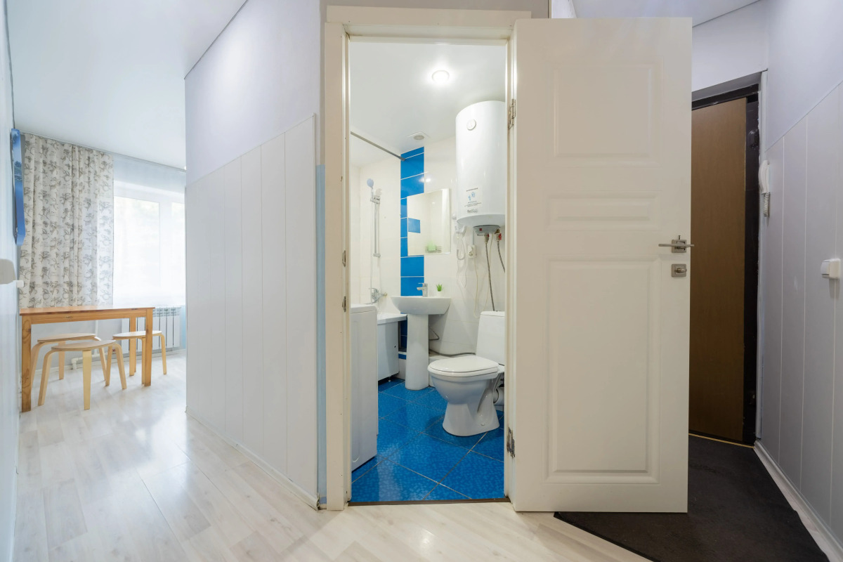 Апартаменты Трехкомнатные 10 тысяч метров 1