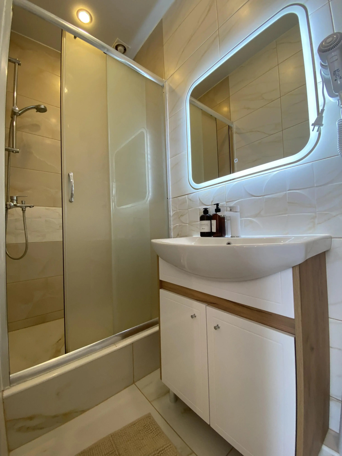 Квартира на Пушкинском 142