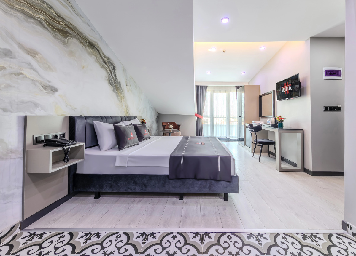 Intercity Airport Hotel