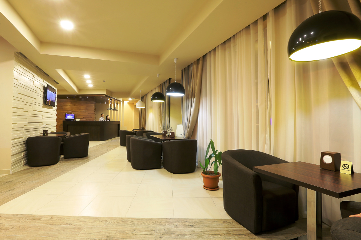 Отель Minotel Barsam Suites