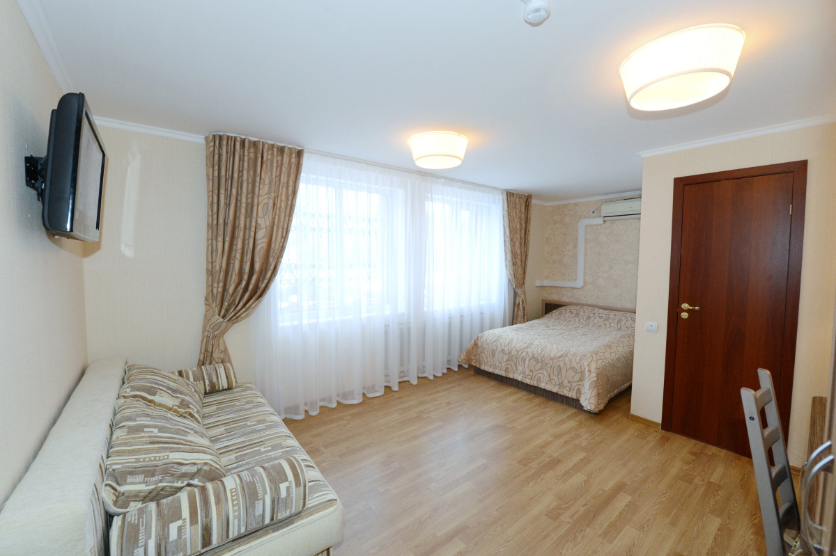 Отель Астра