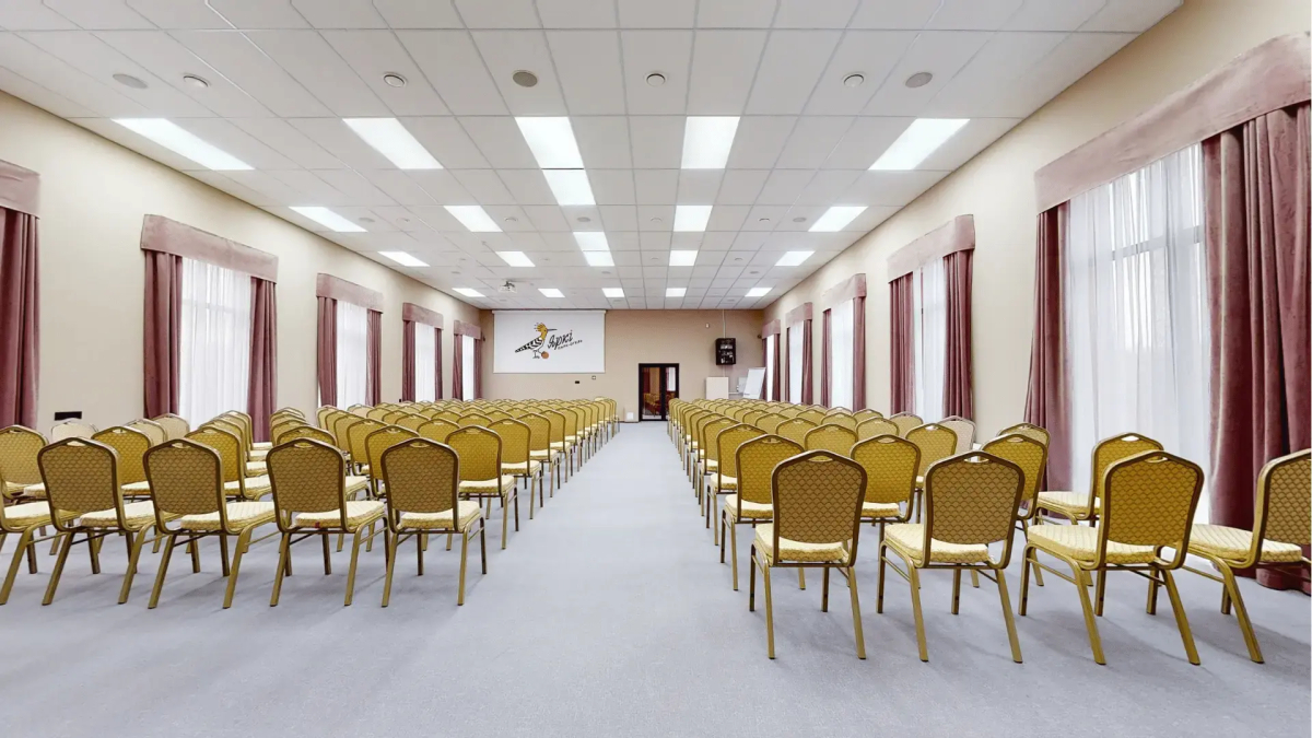 Парк-Отель Яркий