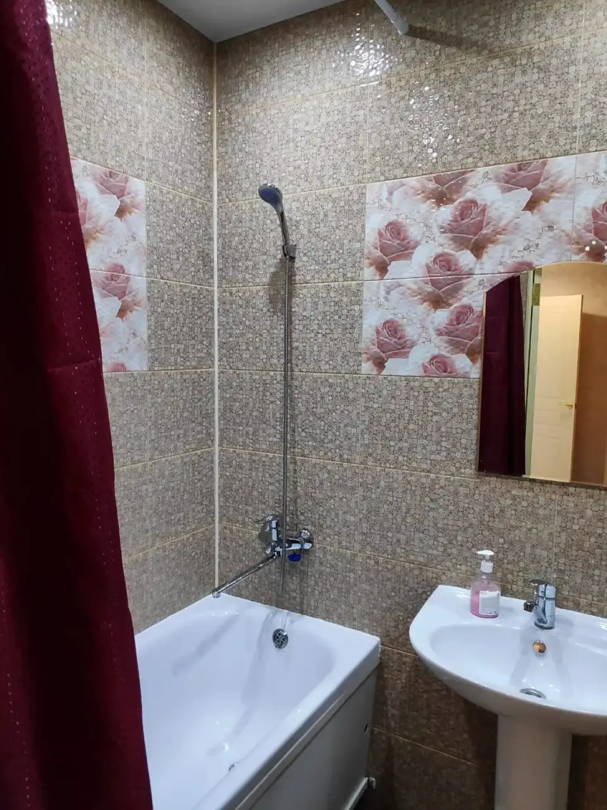 КвартОтель на М.Горького 85Б