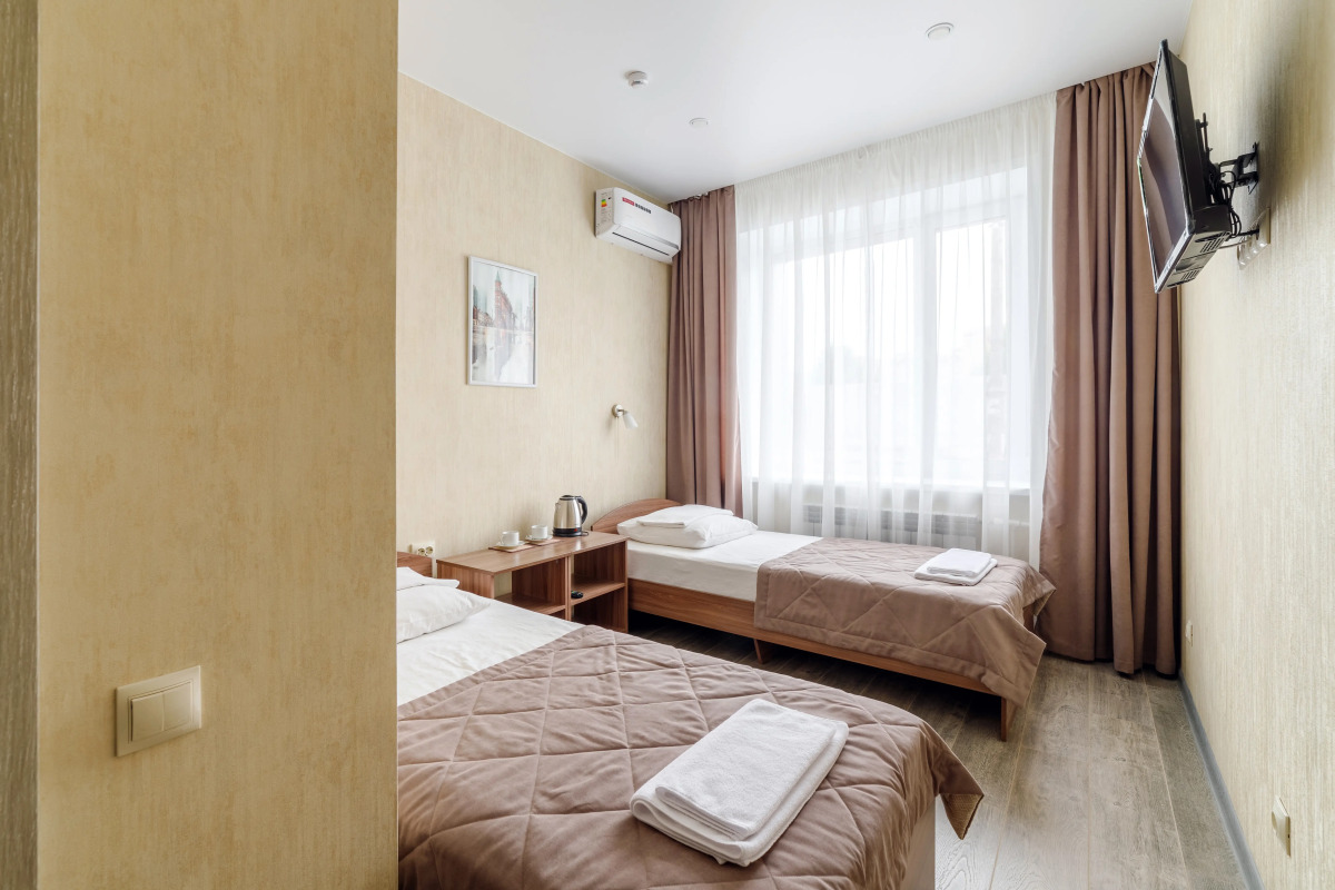 Отель Платон