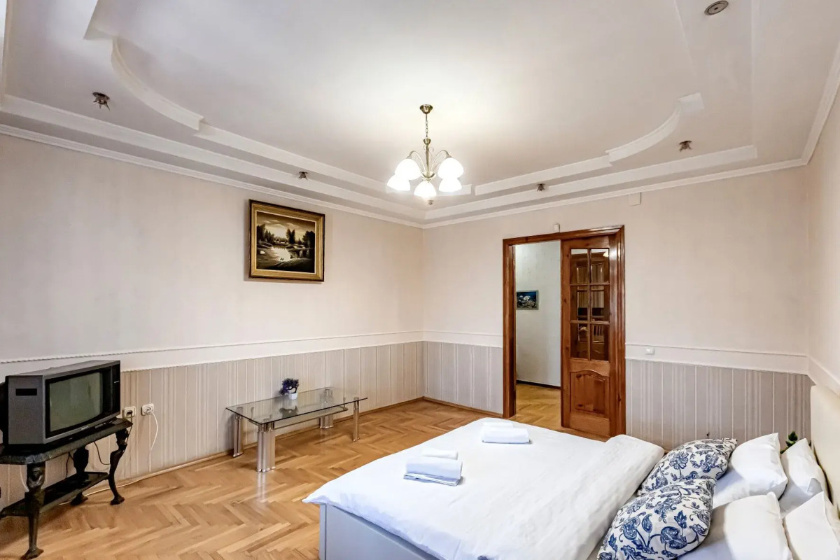 Апартаменты на Куйбышева Ирины Савельевой в центре курортного бульвара